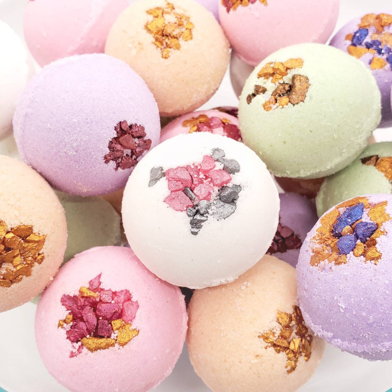 bath bombs, bulk Mini bath bomb with bubbles, bulk mini bubbling  bath bomb, mini bath truffle, bulk bath bombs, bulk bubble bath fizzies