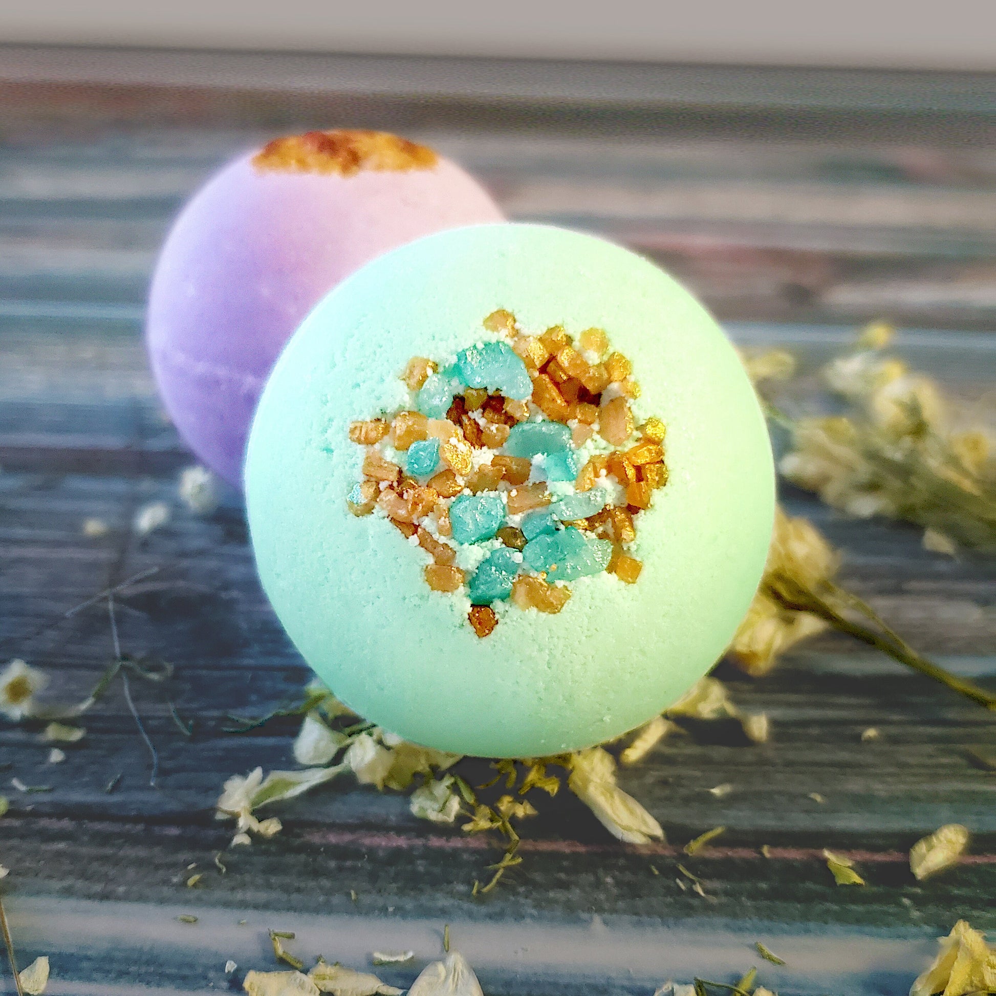 Bath bombs for men, Bath bombs set, bath bombs gift set, Bubbling bath truffle, Large Bubble bath bomb, Bulk bath bomb set, natural bath bomb with essential oils, bubbling bath bomb gift set, bubble bath fizzies, fizzy bath bombs, bath fizz and foam